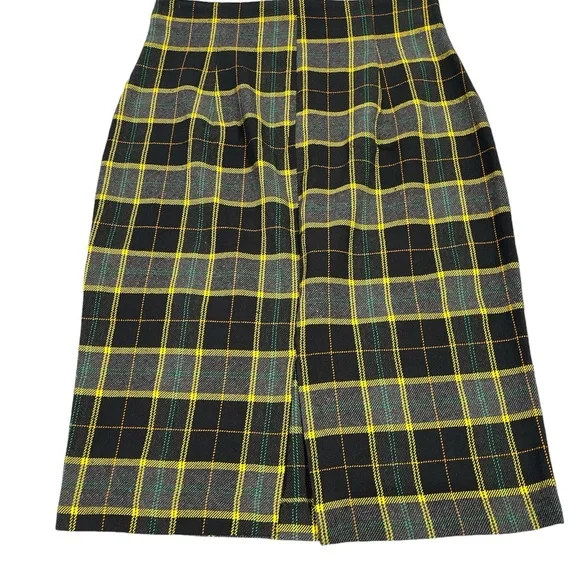 Zara Plaid Skirt and Matching Blouse - Picture 4 of 10